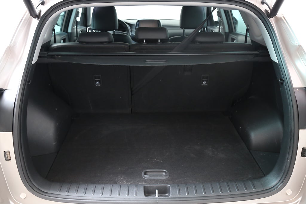 Hyundai Tucson 1,6 T-GDI 177hk Premium AWD Pano Skinn 360°-kamera Drag 2019