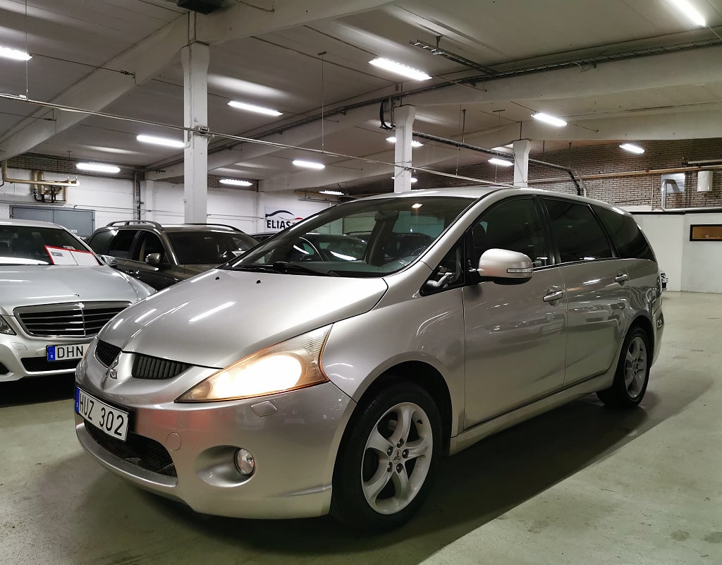 Mitsubishi Grandis 7-seater 2.4 MIVEC Euro 4& Nybesiktad 