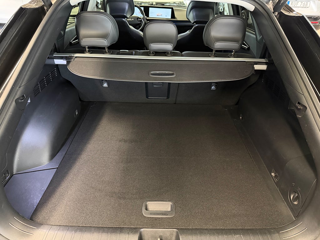 Kia EV6 77.4 kWh AWD 325hk Plus Dragkrok 360-Kamera Läder Navi bild 16