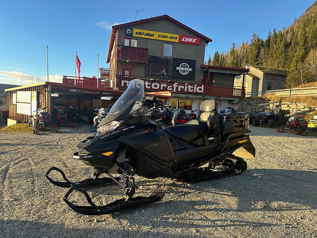 Ski-Doo Expedition SE 900 ACE Turbo R -25 *KAMPANJ 