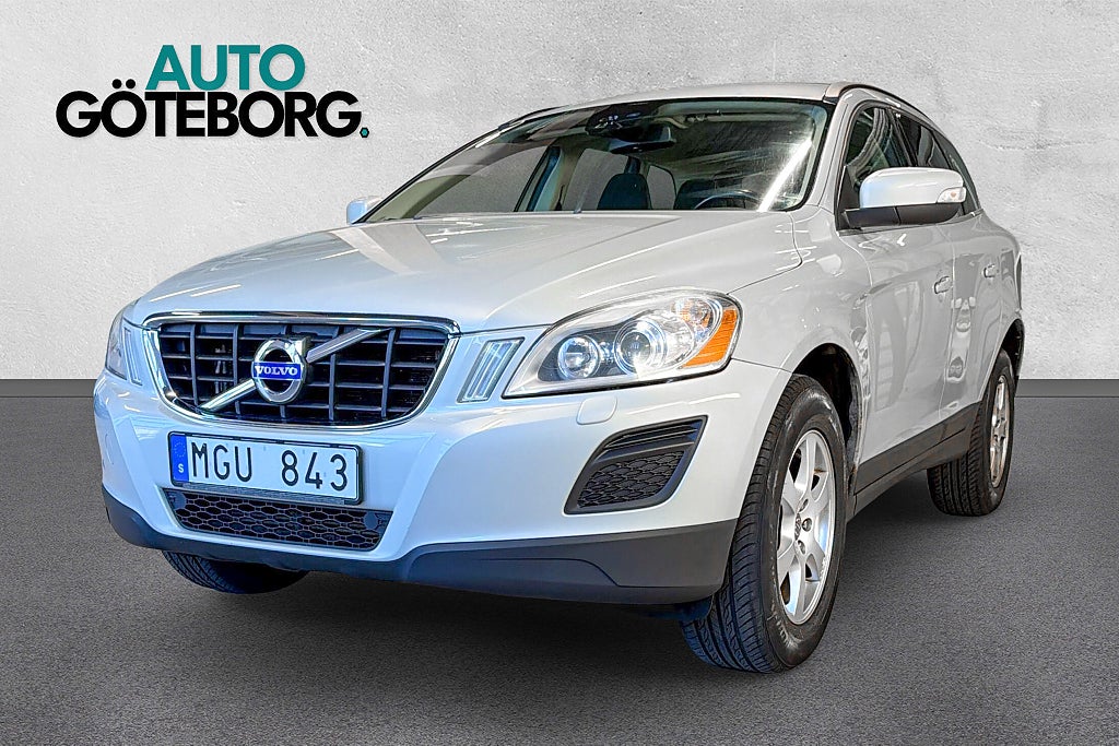Volvo XC60 D3 AWD Momentum Dragkrok Fullservad 3-Ägare Välvårdad
