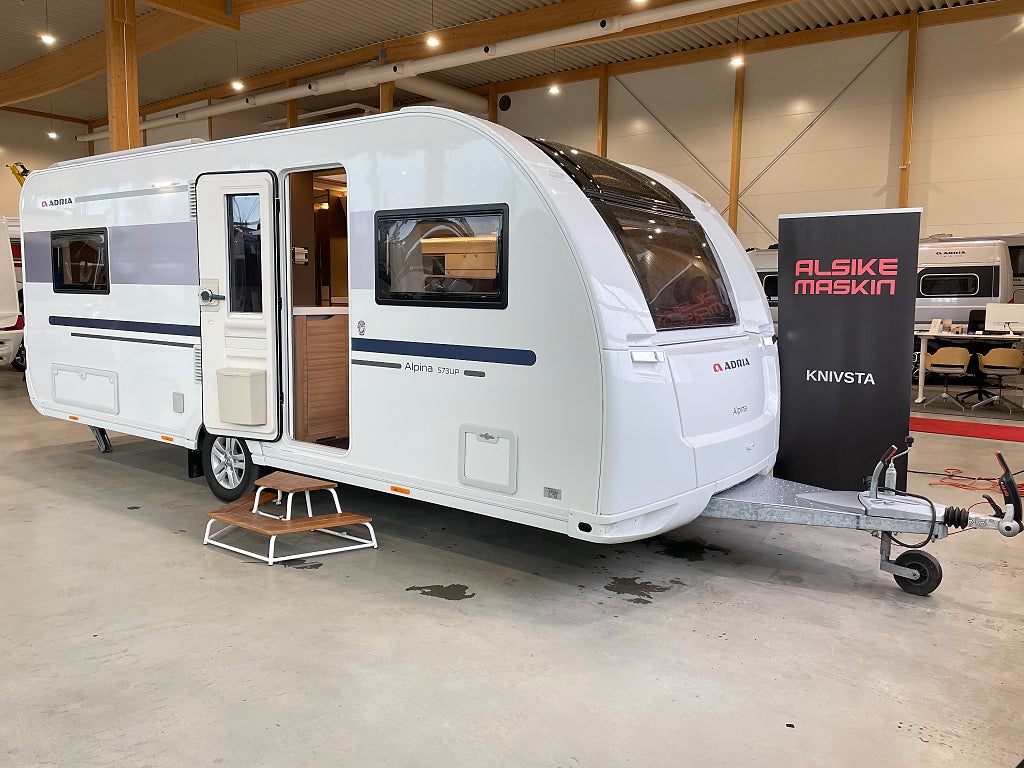 Adria Alpina 573 UP / ALDE / Ugn / Panorama / 1779kr/mån / Cityvatten 