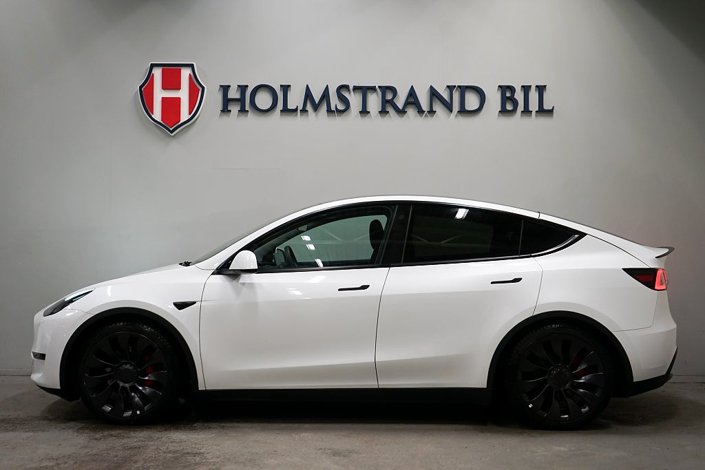 Tesla Model Y Performance AWD 534hk Drag Värme Takräcke Rattvärme MOMS