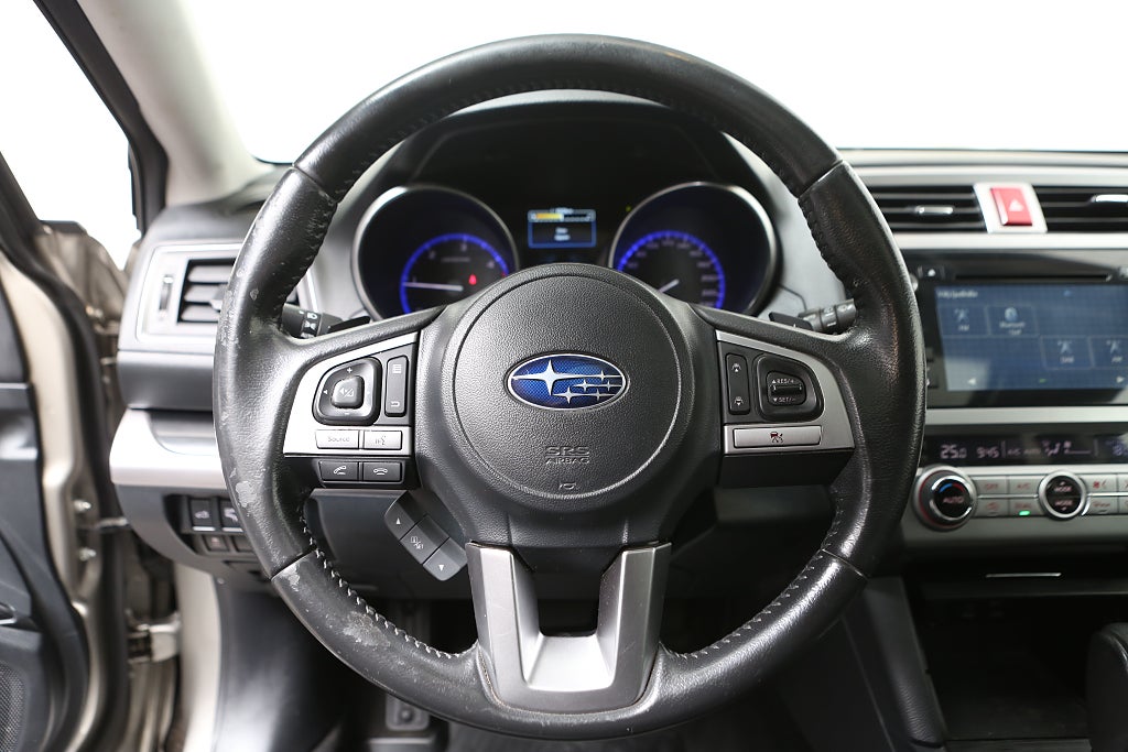 Subaru Outback 2,0D Summit AWD Aut H/K Skinn Motorv Drag 2016