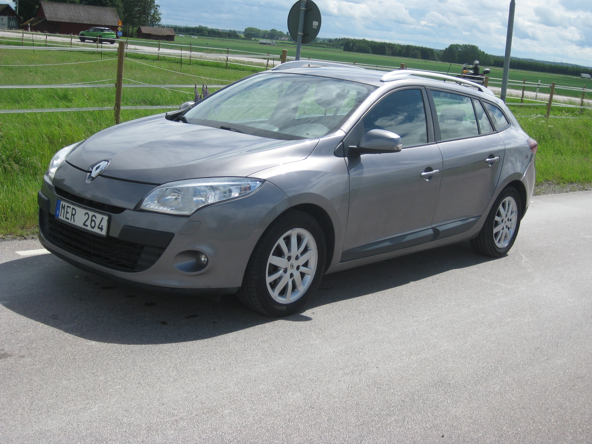 Renault Megane 2012, bild 2/44