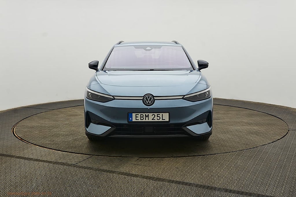 Volkswagen ID.7 Pro Tourer Pro dragkrok 360 kamera 286hk
