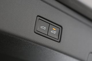 SUV Volkswagen Touareg 30 av 30