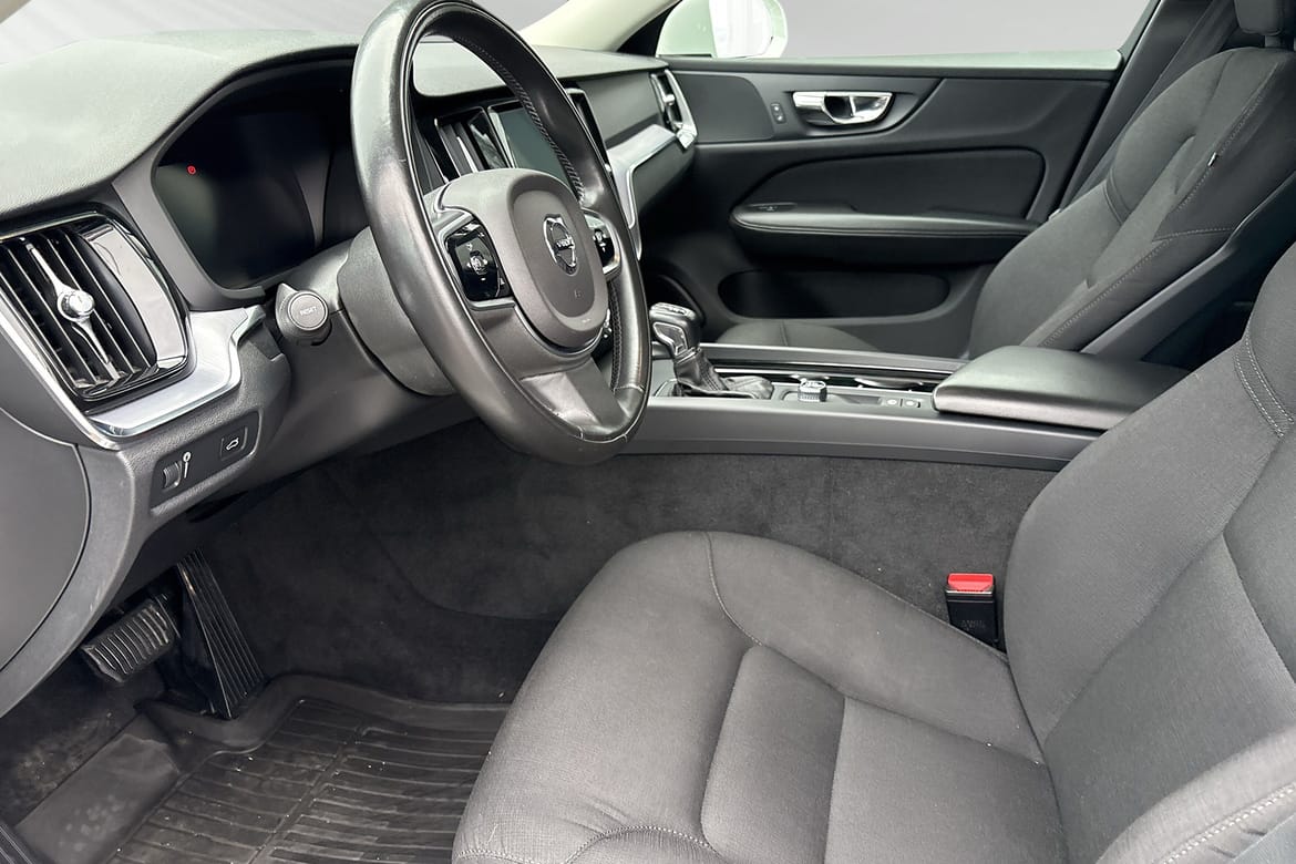 Volvo V60 Momentum 2020, bild 7/10