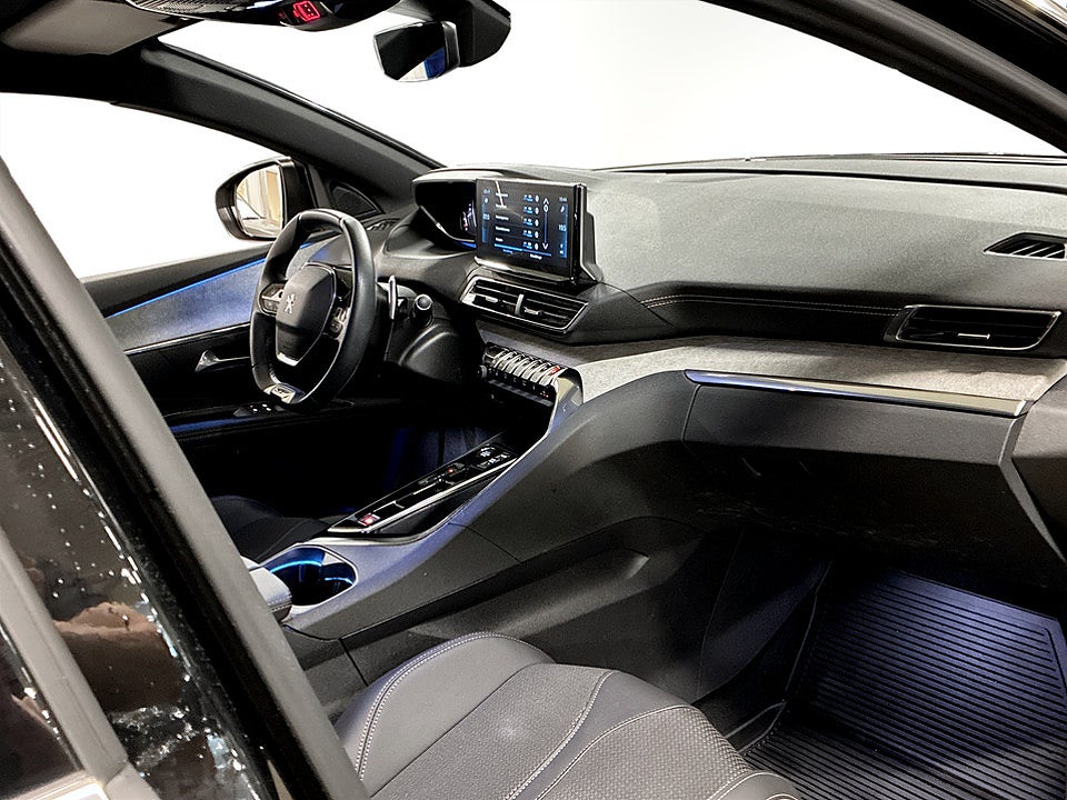 Bild på Peugeot 3008 GT 1.2 PT 130hk Aut B-KAMERA CARPLAY