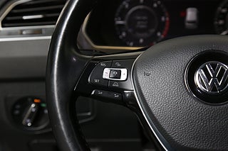 SUV Volkswagen Tiguan 15 av 27