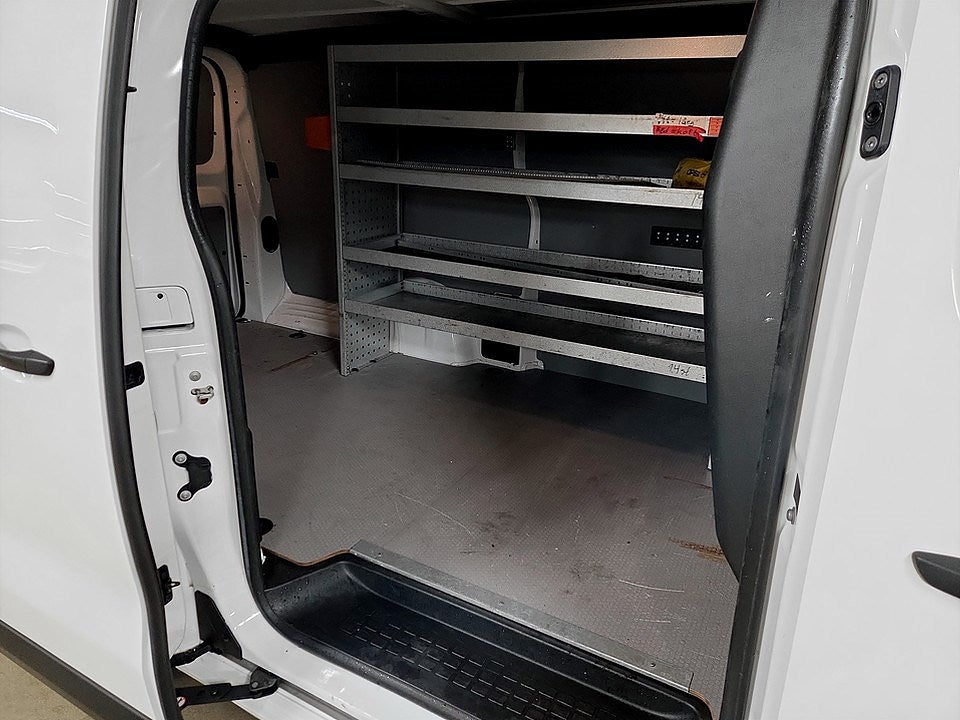 Bild på Opel Vivaro Business 2.0 177hk Aut L3 - DRAG, P-SENSOR BAK