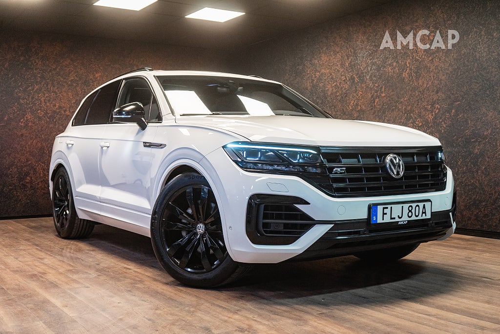 Volkswagen Touareg 3.0 V6 TDI 4M R-Line | SE SPEC | Pano | 21" | 3483 kr/m