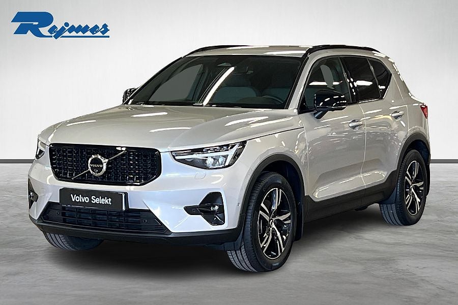 Volvo XC40 B3 FWD Bensin Plus Dark