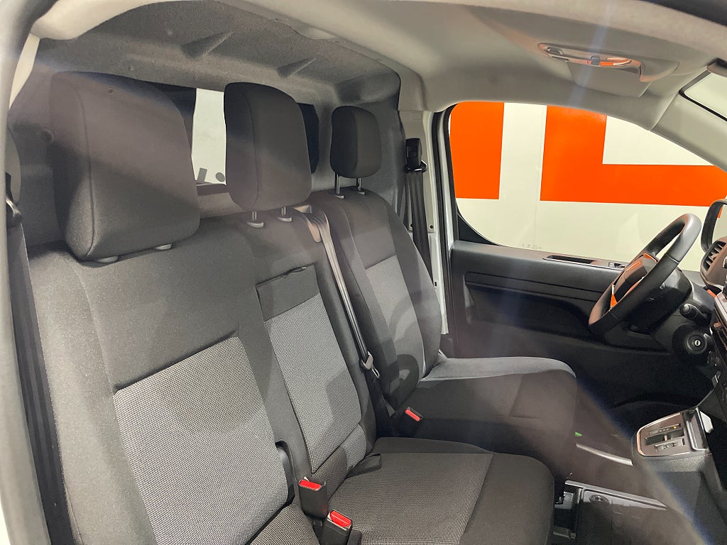 Bild på Peugeot Expert BlueHDi 150hk Aut L2 - Avdragbar moms