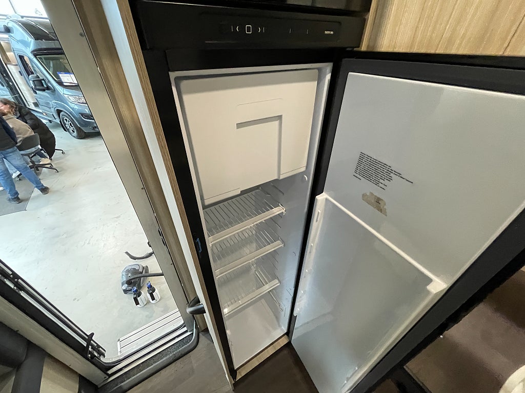 Sun Living A 75 SL / B-körkort/5 bältad/Långbädd/Garage/El-Patron/Fint skic - Sun Living