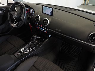 Halvkombi Audi A3 8 av 25