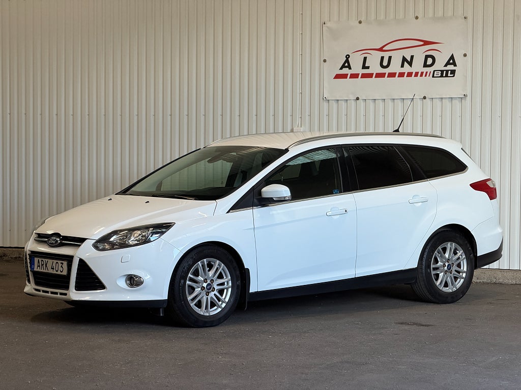Ford Focus Kombi 2.0 TDCi Powershift Titanium Nyservad