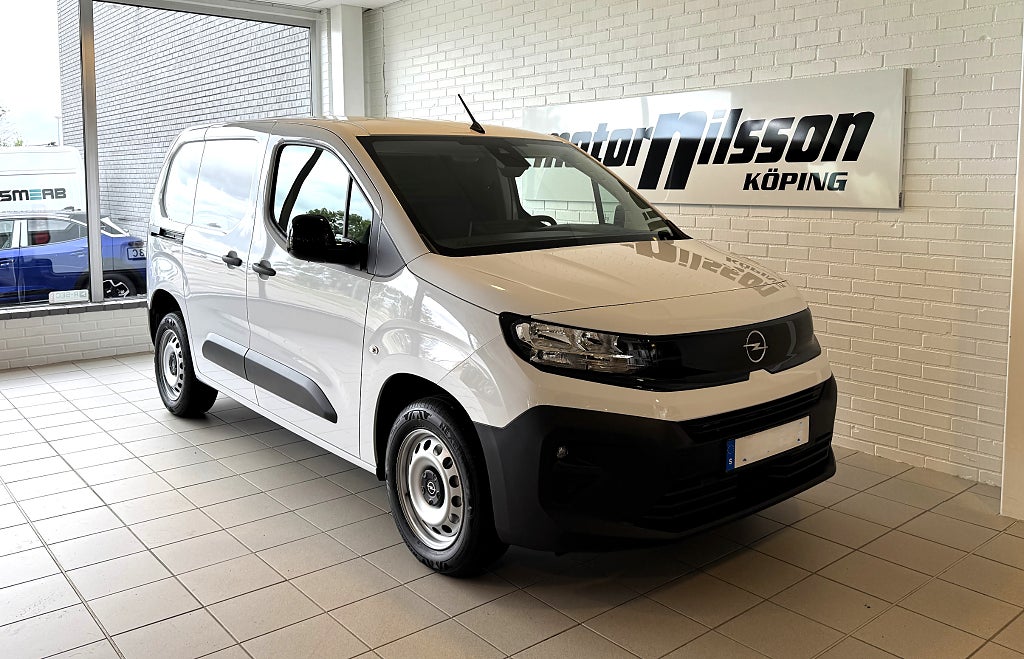 Opel Combo-e L1 Batteri 50kWh Drag Värmepump 330km WLTP