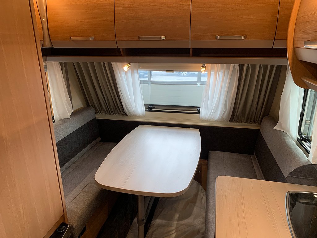 Knaus Sport  400 LK / Mover / Solcell / Markis / Barnkammare - Knaus