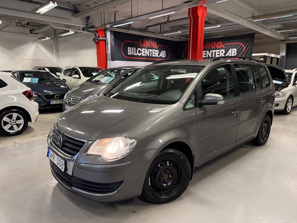 Volkswagen Touran 1.4 TSI Ny servad Nybes Drag Värmare 7sits