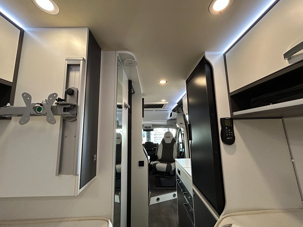 Pilote V630J / Keyless / MaxxFan / Utedusch / Automat  - Pilote