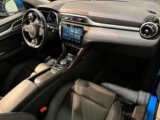 MG ZS EV Long Range Luxury 360° GPS Pano Pvärm S/V-hjul MOMS