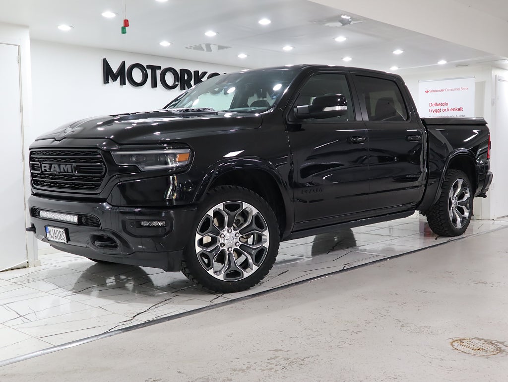 RAM 1500 Crew Cab 5.7 V8 HEMI 4x4 Lamine Night Offroad Luft MOMS