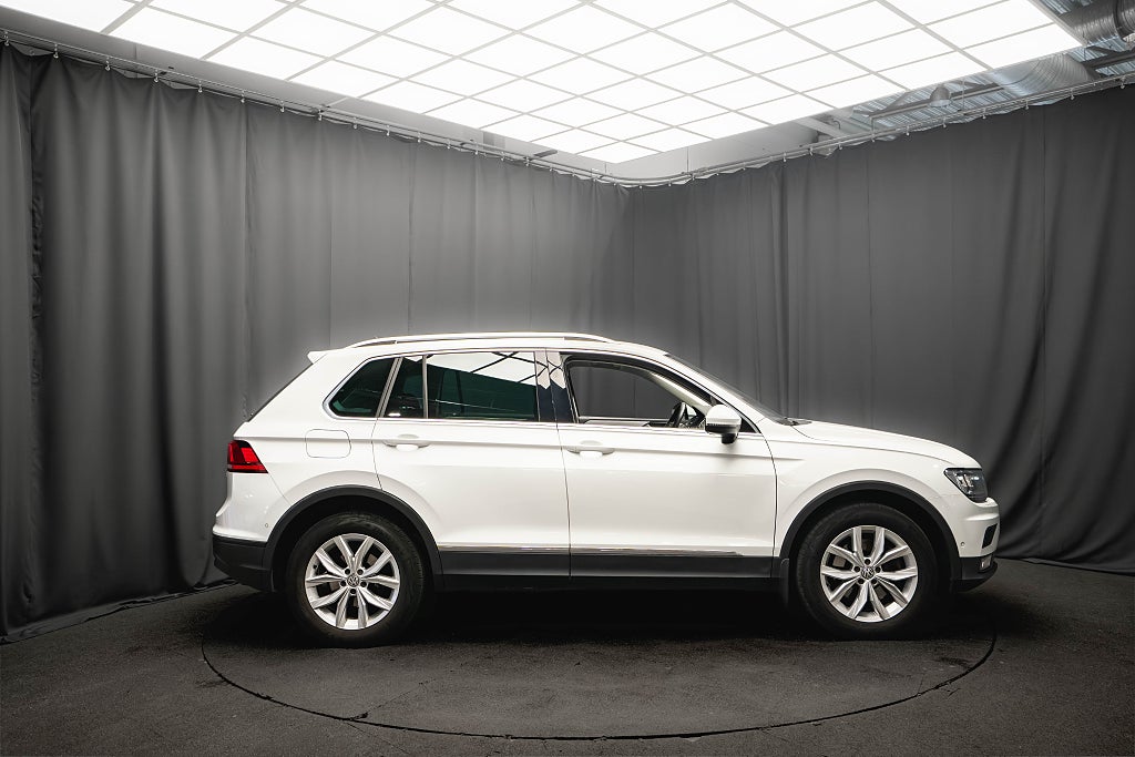 Volkswagen Tiguan 2.0 TSI 4Motion B-VÄRMARE DRAG KAMERA CARPLAY 190hk