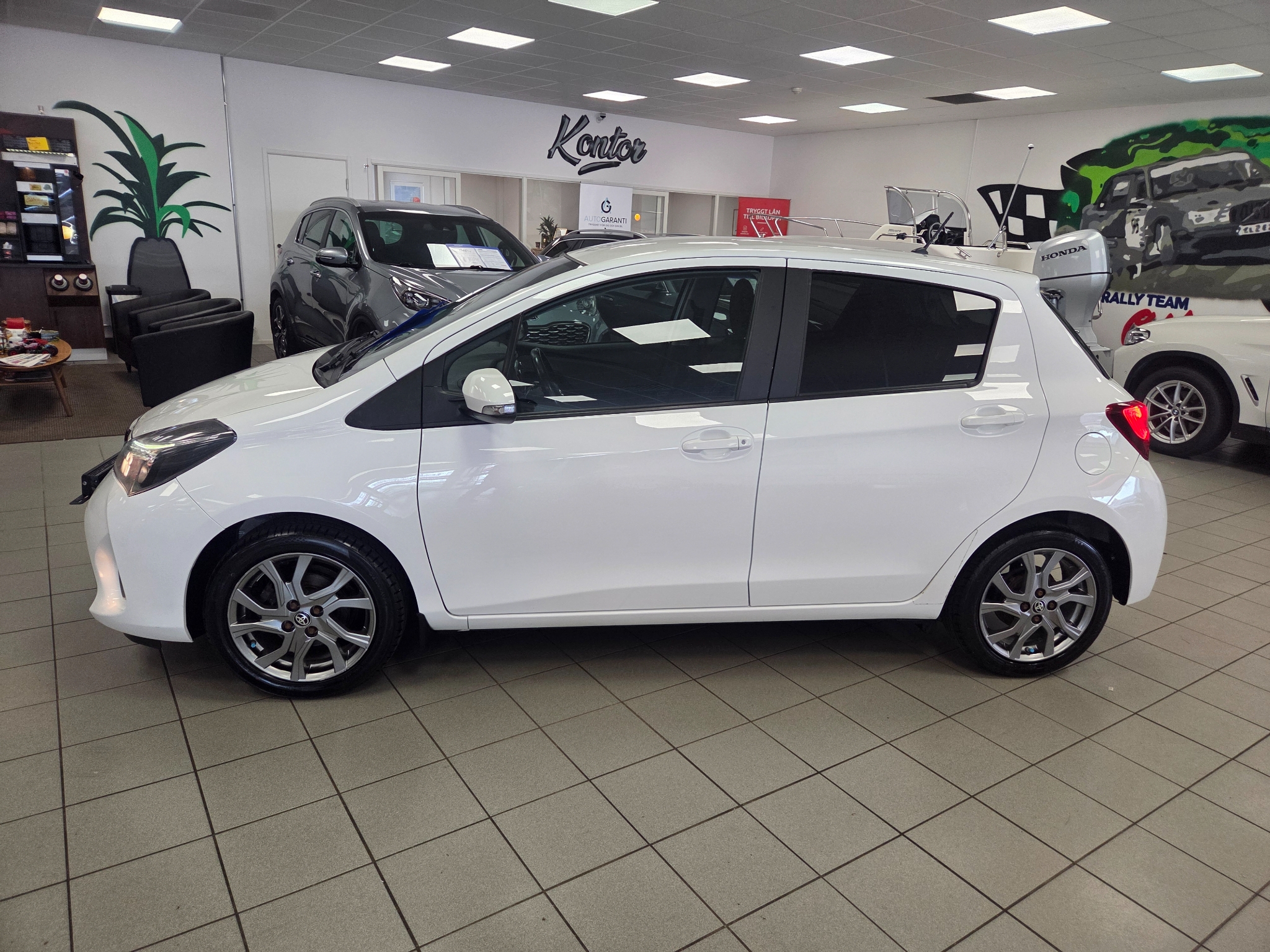 Toyota Yaris 2017, bild 3/54