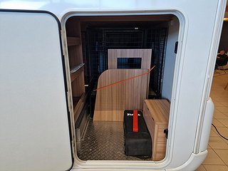Husbil-halvintegrerad Knaus Sun TI Platinum Selection 16 av 21
