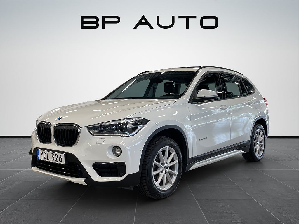 BMW X1 sDrive18d Steptronic Sport line 1 Brukare H/K Pano 