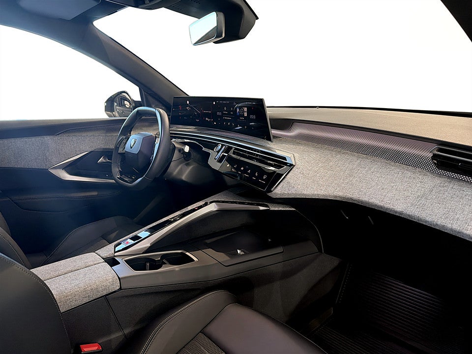 Bild på Peugeot 3008 GT Hybrid 1.2 PT 145hk Aut B-KAMERA CARPLAY