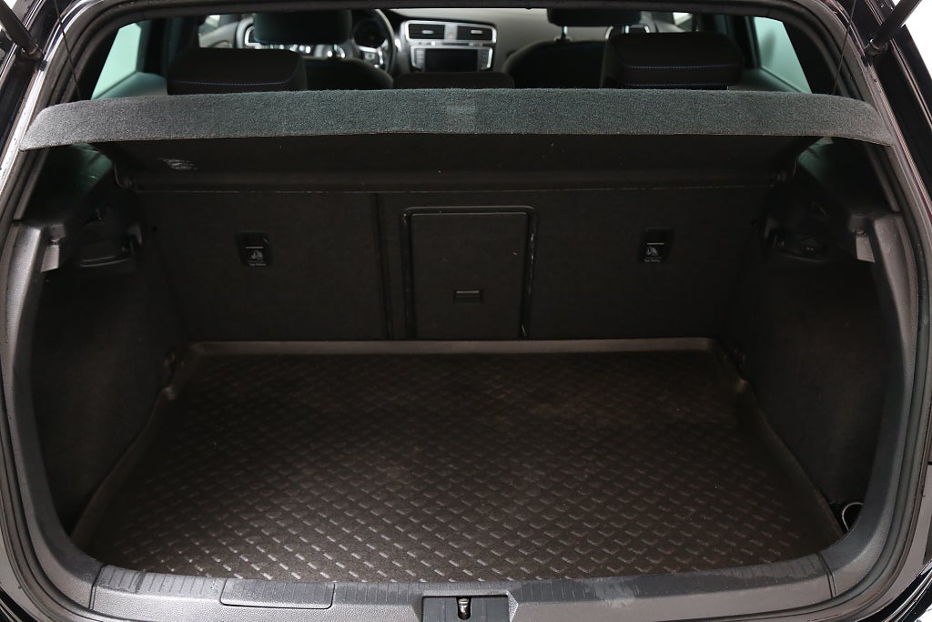 Volkswagen Golf GTE 1,4 TSI Plug-in 204hk DSG Kamera Värmare Dragkrok 2016