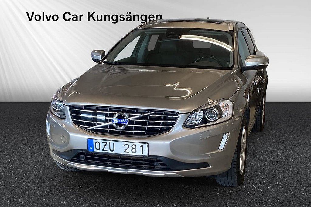 Volvo XC60 D5 AWD Summum Business PRO Läder Pano Elstolar VOC Drag Nyserv