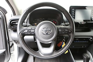 Halvkombi Toyota Yaris 11 av 25