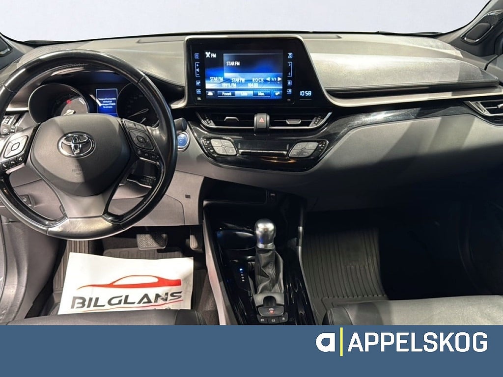 Bild på Toyota C-HR X-EDITION Hybrid Teknikpaket|LED-RAMP|RÄNTA 3,99|V-HJUL