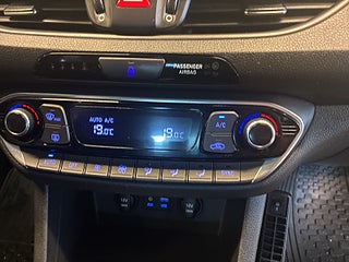 Hyundai i30 Wagon 1.4 T-GDi/S&V-Däck/MoK/P-sens/Låg Skatt – bild 19