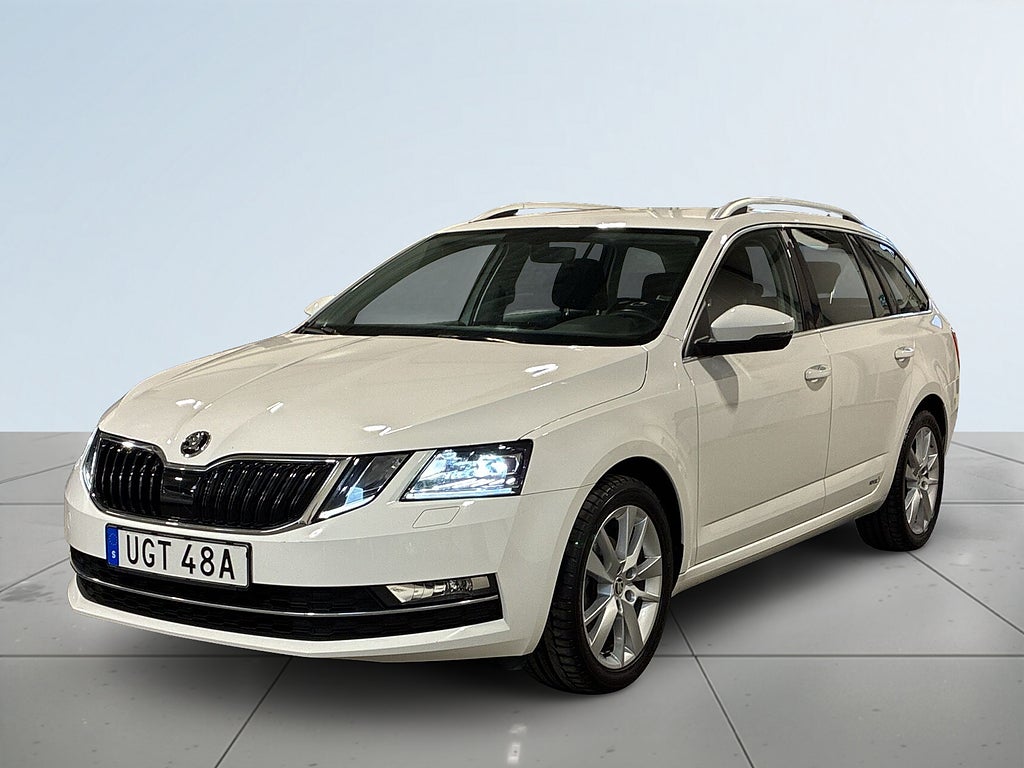 Skoda Octavia Kombi 1.5 TSI ACT Style Drag Värmare Ad Farthållare S&V