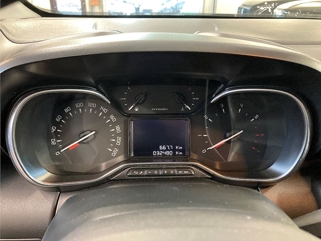 Bild på Citroën C3 Aircross Shine 1.2 PT 130hk Aut - PRIVATLEASING