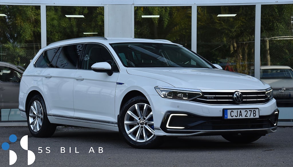 Volkswagen Passat Sc GTE 1.4 TSI DRAG VÄRM ADAPTIV GPS EXECUTIVE 218 HK 