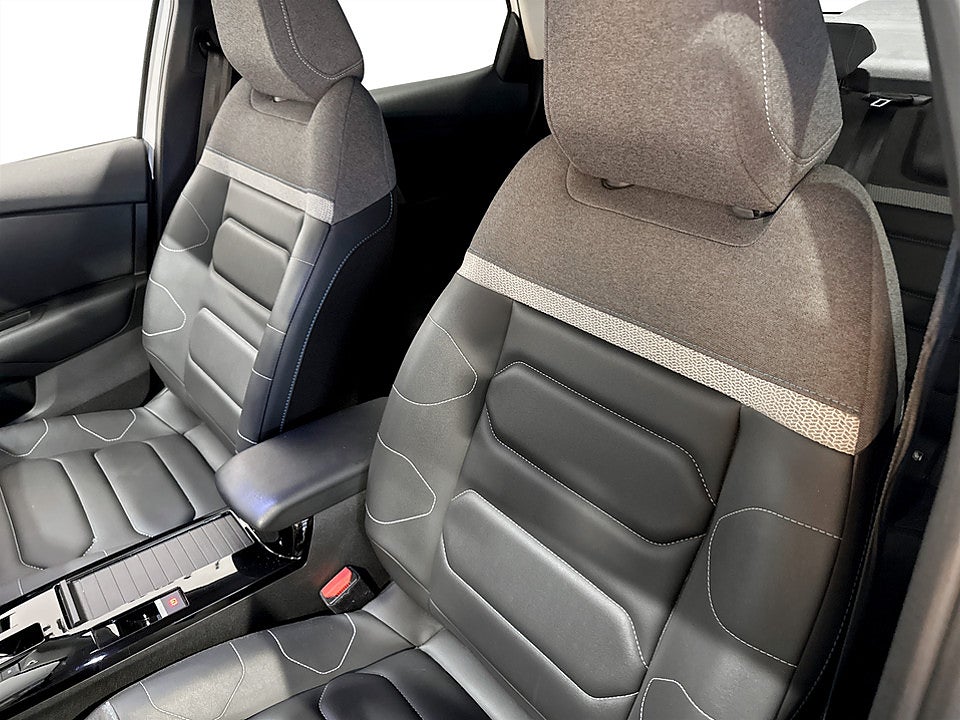 Bild på Citroën C4-X Shine 1.2 PT 130hk Aut B-KAMERA CARPLAY
