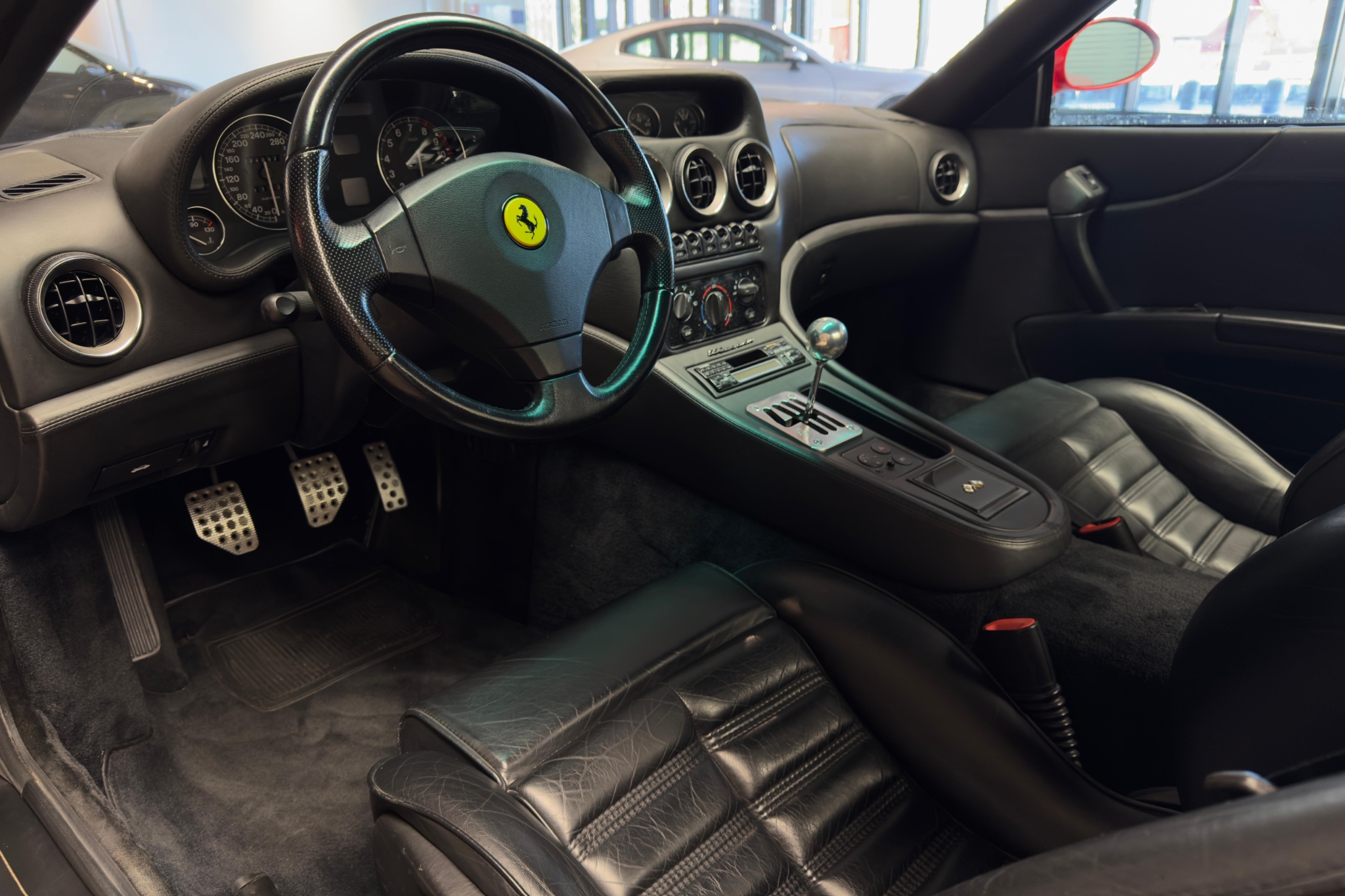 Ferrari 550 Maranello 5.5 V12 485hk 1998 - miniatyr 32