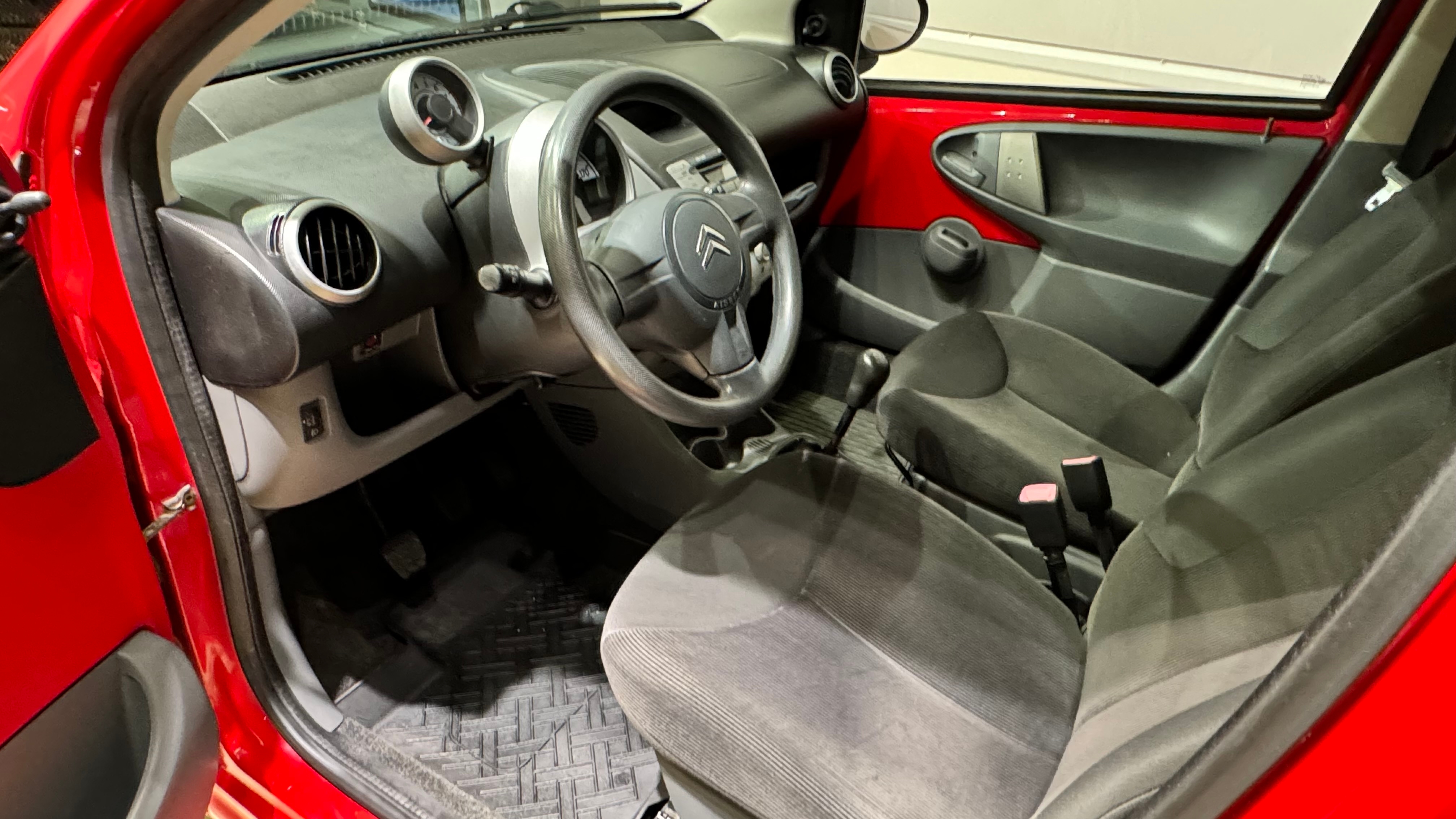 Citroen C1 5-dörrar 1.0 Ny besiktigad 2008, kuva 5/36