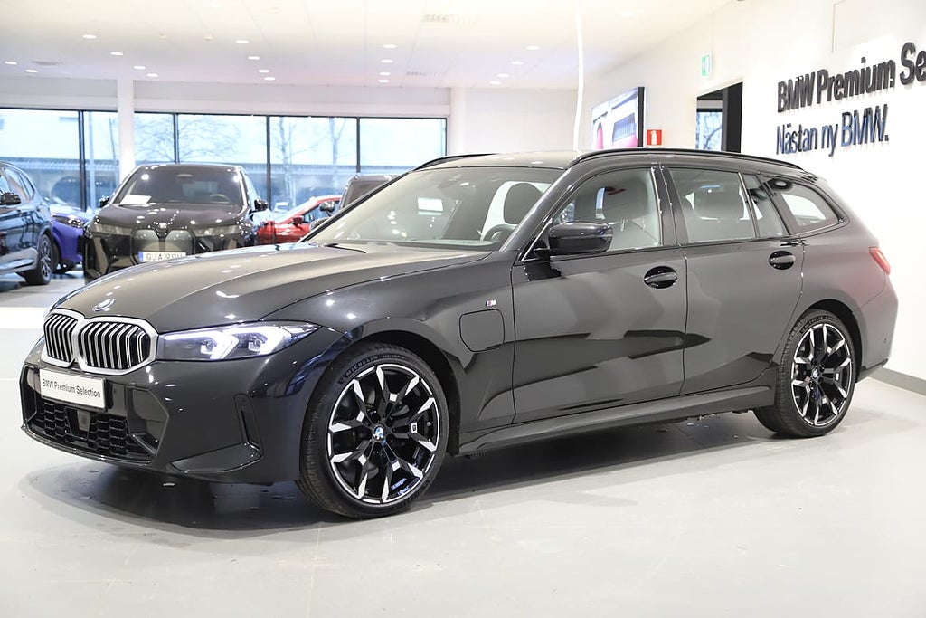 BMW 330e xDrive Touring M Sport / Aktiv Farthållare