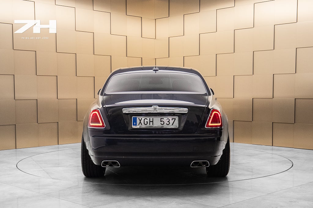 Rolls-Royce Ghost V12 Individual / 2690 Mil / Massage -Vent / HuD