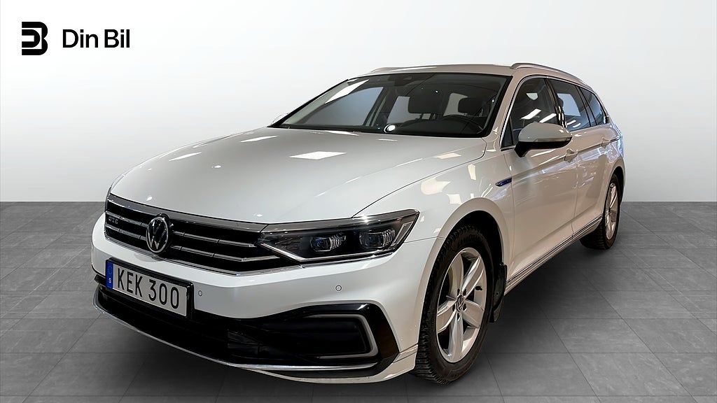 Volkswagen Passat Sportscombi GTE 1.4 Värmare/Vinterhjul Matrix