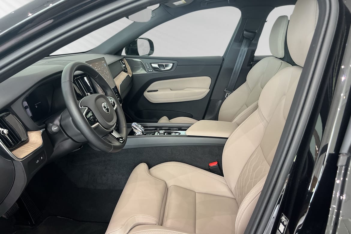 Volvo XC60 2026, bild 7/45