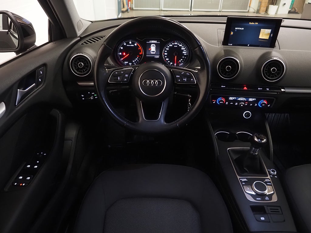 Audi A3 Sportback 1.0 TFSI 115hk P-Sensorer Farthållare 2017