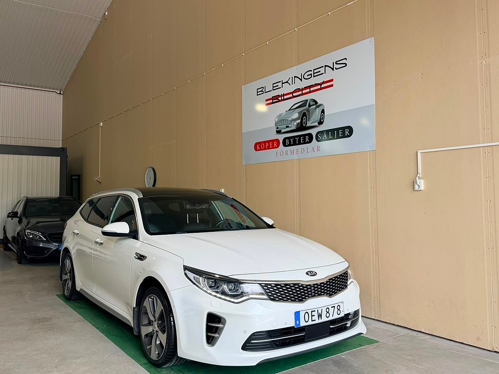 Kia Optima Sport Wagon 1.7 VGT DCT GT-Line Navi Panorama Helskinn