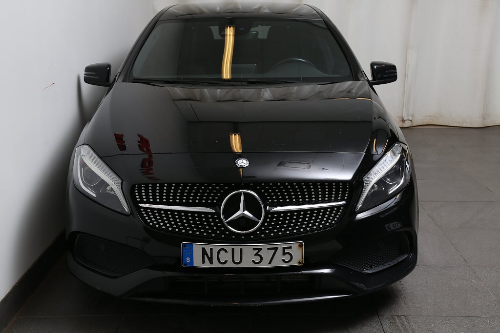 Mercedes-Benz A 180 d 7G-DCT AMG Line Motorvärmare
